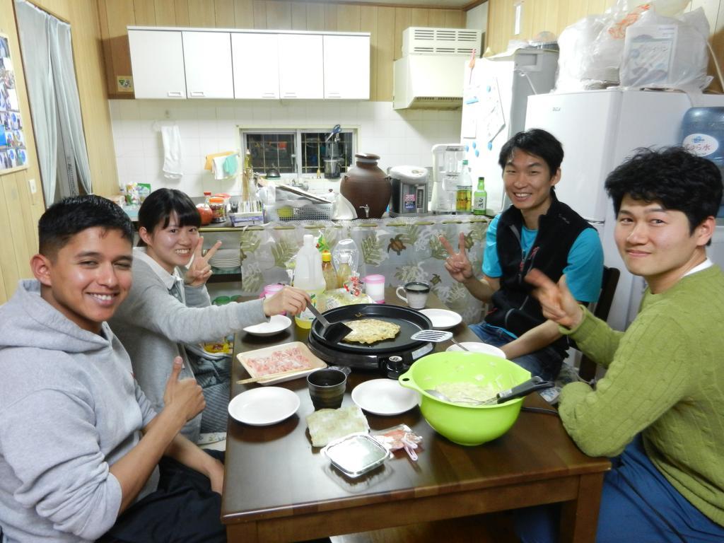Okinawa Guest House Fushinuyauchi Yomitan Buitenkant foto